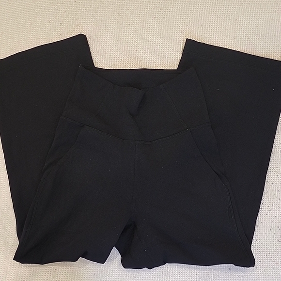 Lululemon Capris Leggings - Picture 4 of 5